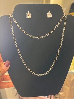 2 paper clip necklaces